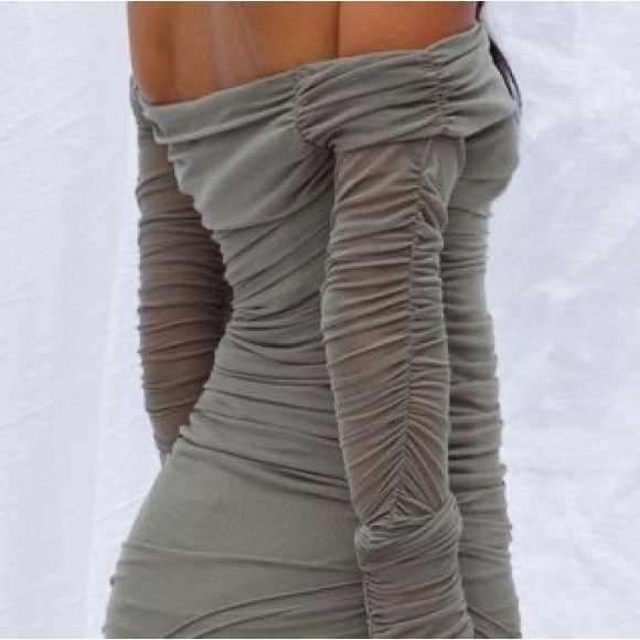 Selfie Leslie Ruched Long Sleeve Mini Party Dress - Picture 3 of 7